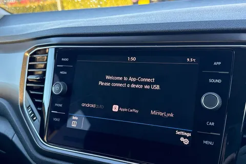 ML18OFZ Volkswagen T-Roc 1.5 TSI EVO Design Euro 6 (s/s) 5dr Thumbnail #49