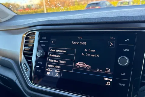 ML18OFZ Volkswagen T-Roc 1.5 TSI EVO Design Euro 6 (s/s) 5dr Thumbnail #50