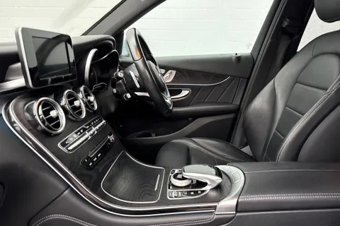YT66MBO Mercedes-Benz Glc GLC 250d 4Matic AMG Line Premium 5dr 9G-Tronic Thumbnail #31