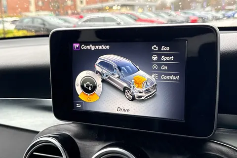 YT66MBO Mercedes-Benz Glc GLC 250d 4Matic AMG Line Premium 5dr 9G-Tronic Thumbnail #50