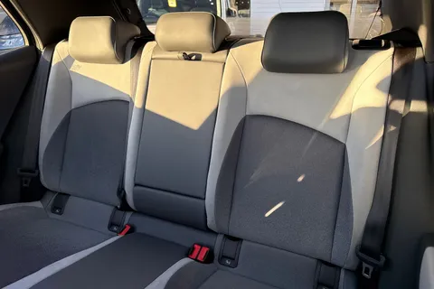 FH71KJX Volkswagen ID.3 150kW Family Pro Performance 58kWh 5dr Auto Thumbnail #19