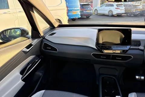 FH71KJX Volkswagen ID.3 150kW Family Pro Performance 58kWh 5dr Auto Thumbnail #20