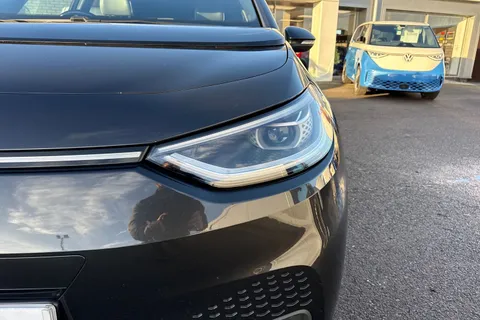 FH71KJX Volkswagen ID.3 150kW Family Pro Performance 58kWh 5dr Auto Thumbnail #32