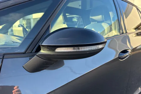 FH71KJX Volkswagen ID.3 150kW Family Pro Performance 58kWh 5dr Auto Thumbnail #33