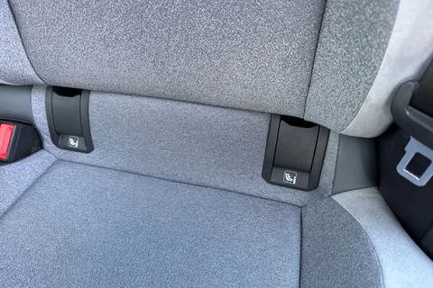 FH71KJX Volkswagen ID.3 150kW Family Pro Performance 58kWh 5dr Auto Thumbnail #36