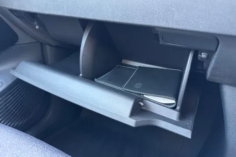 FH71KJX Volkswagen ID.3 150kW Family Pro Performance 58kWh 5dr Auto Thumbnail #43