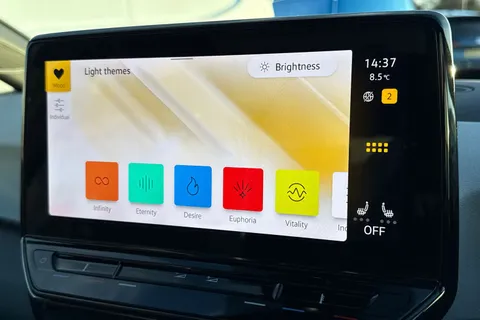 FH71KJX Volkswagen ID.3 150kW Family Pro Performance 58kWh 5dr Auto Thumbnail #54