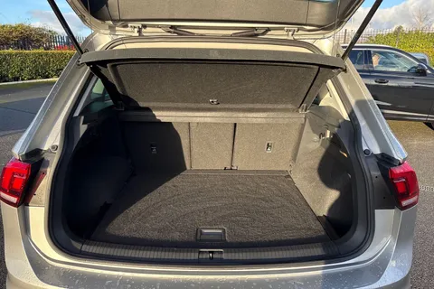 MT69PNO Volkswagen Tiguan 1.5 TSI EVO Match Euro 6 (s/s) 5dr Thumbnail #7