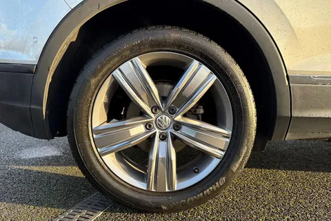 MT69PNO Volkswagen Tiguan 1.5 TSI EVO Match Euro 6 (s/s) 5dr Thumbnail #11