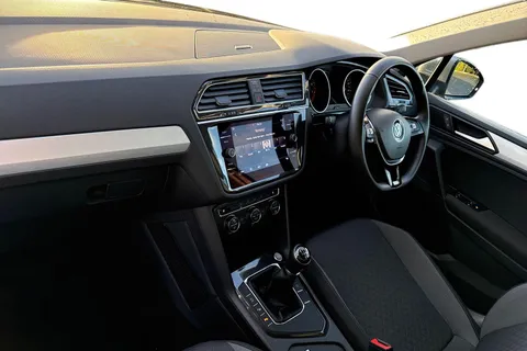 MT69PNO Volkswagen Tiguan 1.5 TSI EVO Match Euro 6 (s/s) 5dr Thumbnail #15