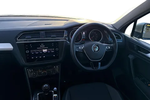 MT69PNO Volkswagen Tiguan 1.5 TSI EVO Match Euro 6 (s/s) 5dr Thumbnail #18