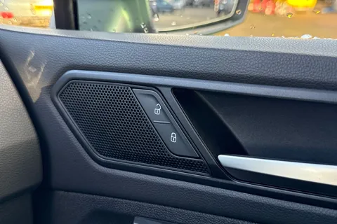 MT69PNO Volkswagen Tiguan 1.5 TSI EVO Match Euro 6 (s/s) 5dr Thumbnail #41