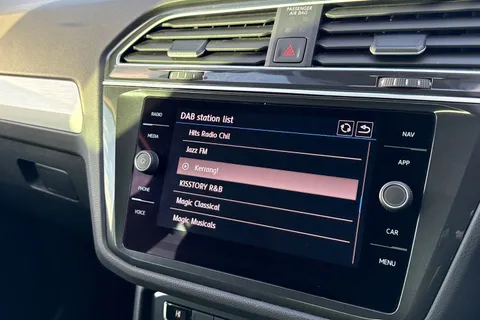 MT69PNO Volkswagen Tiguan 1.5 TSI EVO Match Euro 6 (s/s) 5dr Thumbnail #48