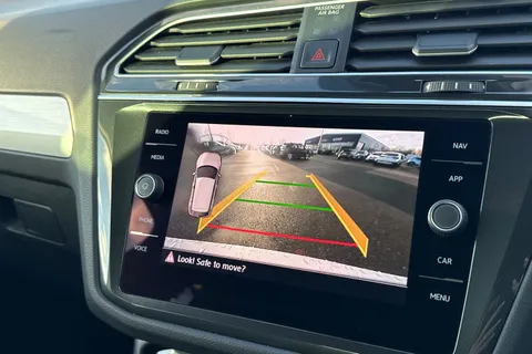 MT69PNO Volkswagen Tiguan 1.5 TSI EVO Match Euro 6 (s/s) 5dr Thumbnail #54