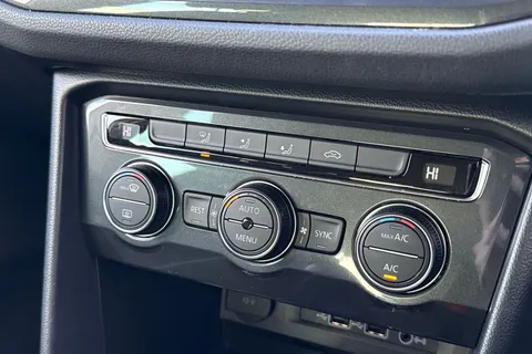 MT69PNO Volkswagen Tiguan 1.5 TSI EVO Match Euro 6 (s/s) 5dr Thumbnail #55