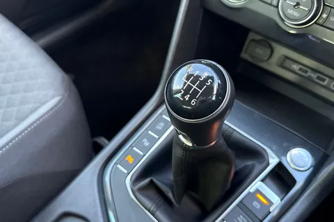 MT69PNO Volkswagen Tiguan 1.5 TSI EVO Match Euro 6 (s/s) 5dr Thumbnail #58