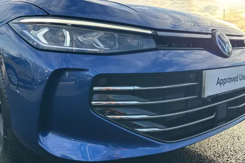 MJ75JTV Volkswagen Passat 1.5 TSI eHybrid 272 Elegance 5dr DSG **TOW BAR + LEATHER INTERIOR + 19' LEE Thumbnail #8