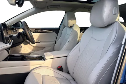 MJ75JTV Volkswagen Passat 1.5 TSI eHybrid 272 Elegance 5dr DSG **TOW BAR + LEATHER INTERIOR + 19' LEE Thumbnail #15