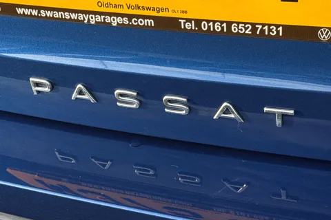 MJ75JTV Volkswagen Passat 1.5 TSI eHybrid 272 Elegance 5dr DSG **TOW BAR + LEATHER INTERIOR + 19' LEE Thumbnail #25