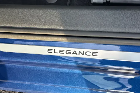 MJ75JTV Volkswagen Passat 1.5 TSI eHybrid 272 Elegance 5dr DSG **TOW BAR + LEATHER INTERIOR + 19' LEE Thumbnail #32