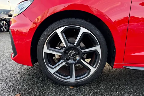 DN72RFL Audi A1 Black Edition 30 TFSI 110 PS 6-speed Thumbnail #10