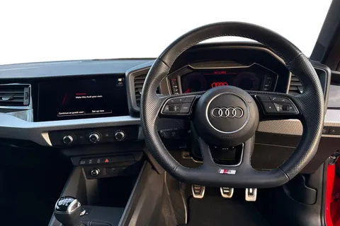 DN72RFL Audi A1 Black Edition 30 TFSI 110 PS 6-speed Thumbnail #18