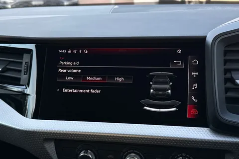 DN72RFL Audi A1 Black Edition 30 TFSI 110 PS 6-speed Thumbnail #32