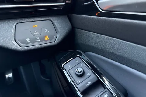 RY72AYP Volkswagen ID.4 109kW Life Pure 52kWh 5dr Auto Thumbnail #24