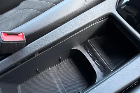 RY72AYP Volkswagen ID.4 109kW Life Pure 52kWh 5dr Auto Thumbnail #35