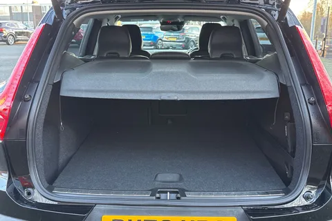 BK70HDG Volvo Xc40 2.0 B4 MHEV Inscription Auto Euro 6 (s/s) 5dr Thumbnail #8
