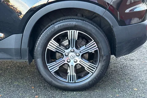 BK70HDG Volvo Xc40 2.0 B4 MHEV Inscription Auto Euro 6 (s/s) 5dr Thumbnail #13