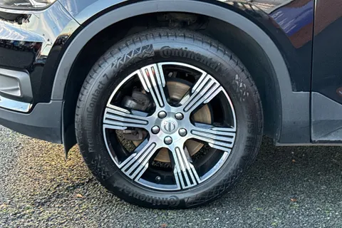 BK70HDG Volvo Xc40 2.0 B4 MHEV Inscription Auto Euro 6 (s/s) 5dr Thumbnail #14