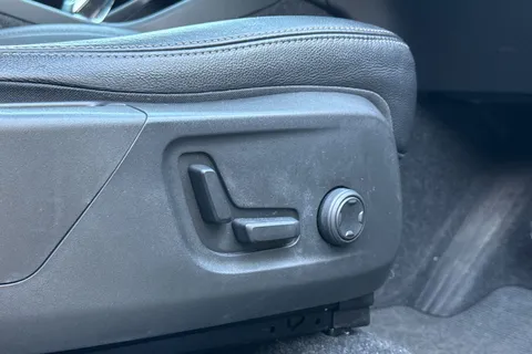 BK70HDG Volvo Xc40 2.0 B4 MHEV Inscription Auto Euro 6 (s/s) 5dr Thumbnail #38