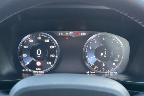 BK70HDG Volvo Xc40 2.0 B4 MHEV Inscription Auto Euro 6 (s/s) 5dr Thumbnail #42