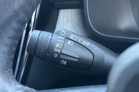 BK70HDG Volvo Xc40 2.0 B4 MHEV Inscription Auto Euro 6 (s/s) 5dr Thumbnail #43