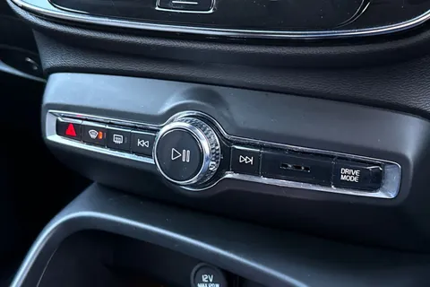 BK70HDG Volvo Xc40 2.0 B4 MHEV Inscription Auto Euro 6 (s/s) 5dr Thumbnail #47