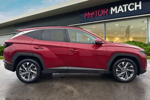 DG71EYL Hyundai Tucson 1.6 TGDi Premium 5dr 2WD Thumbnail #4