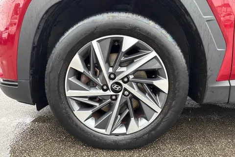 DG71EYL Hyundai Tucson 1.6 TGDi Premium 5dr 2WD Thumbnail #12