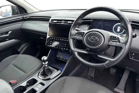 DG71EYL Hyundai Tucson 1.6 TGDi Premium 5dr 2WD Thumbnail #14