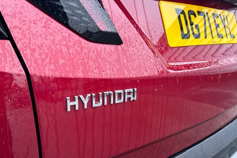 DG71EYL Hyundai Tucson 1.6 TGDi Premium 5dr 2WD Thumbnail #29