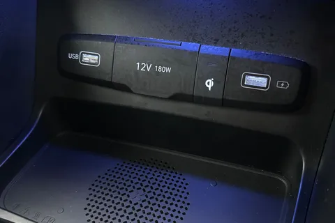 DG71EYL Hyundai Tucson 1.6 TGDi Premium 5dr 2WD Thumbnail #40