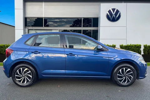 DG73JYV Volkswagen Polo 1.0 TSI Life 5dr | Parking Sensors | ACC Thumbnail #3