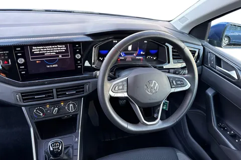 DG73JYV Volkswagen Polo 1.0 TSI Life 5dr | Parking Sensors | ACC Thumbnail #17