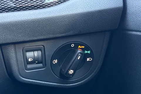 DG73JYV Volkswagen Polo 1.0 TSI Life 5dr | Parking Sensors | ACC Thumbnail #25