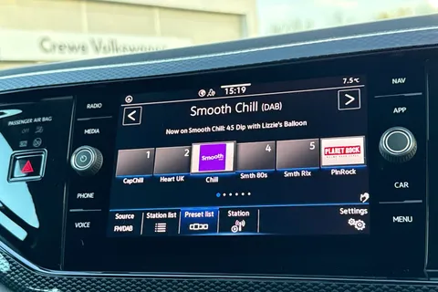 DG73JYV Volkswagen Polo 1.0 TSI Life 5dr | Parking Sensors | ACC Thumbnail #27