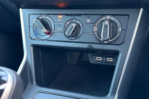 DG73JYV Volkswagen Polo 1.0 TSI Life 5dr | Parking Sensors | ACC Thumbnail #32