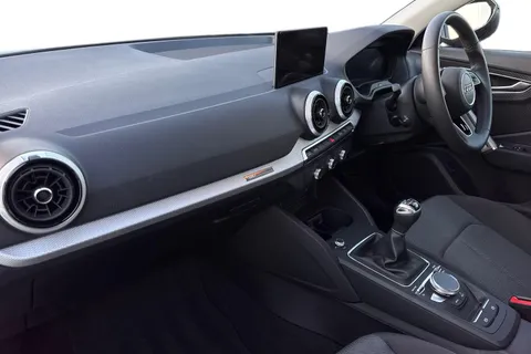 PL72WKY Audi Q2 Sport 35 TFSI  150 PS 6-speed Thumbnail #14