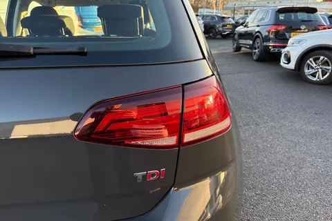 GF67JRX Volkswagen Golf 1.6 TDI S 5dr Thumbnail #26