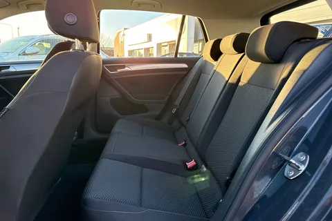 GF67JRX Volkswagen Golf 1.6 TDI S 5dr Thumbnail #31