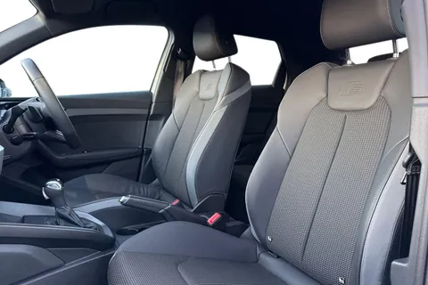 PN25JCZ Audi A1 Black Edition 25 TFSI 95 PS S tronic Thumbnail #10